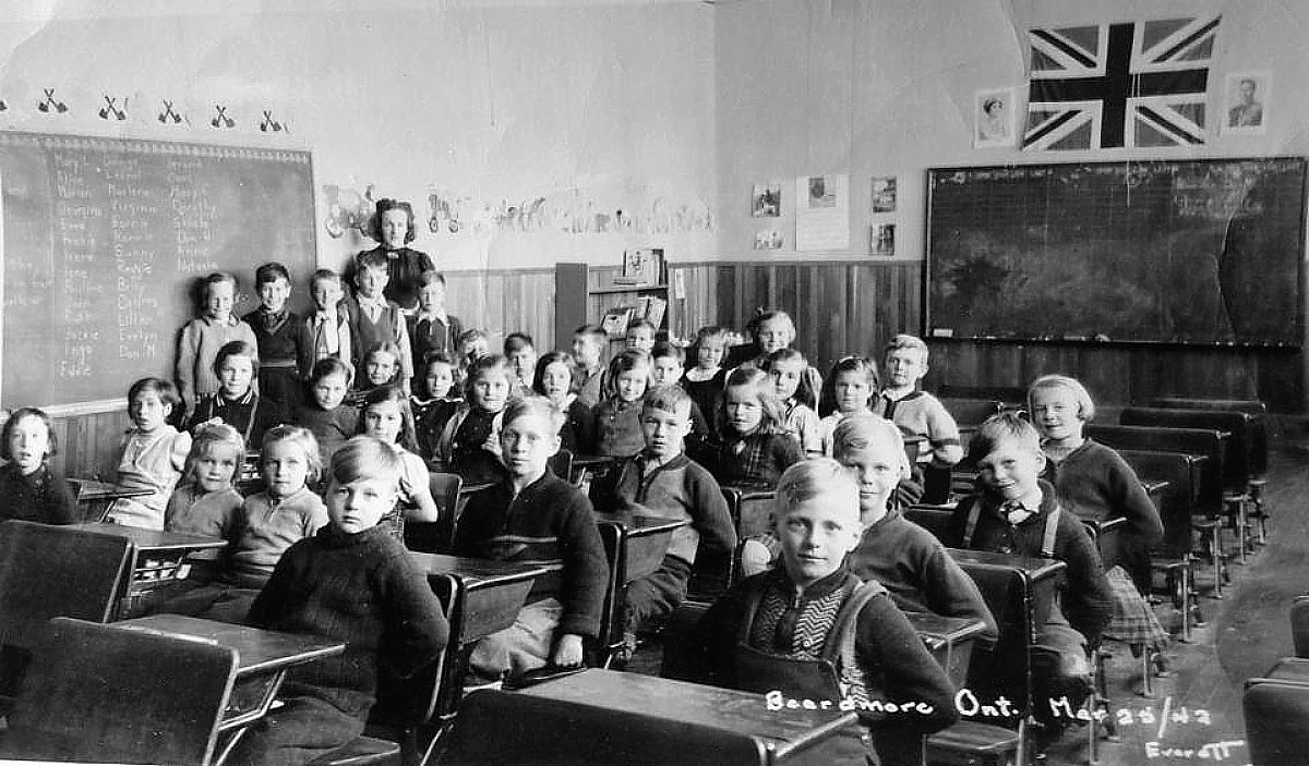 Beardmore, Ontario, Public School Students, 1942