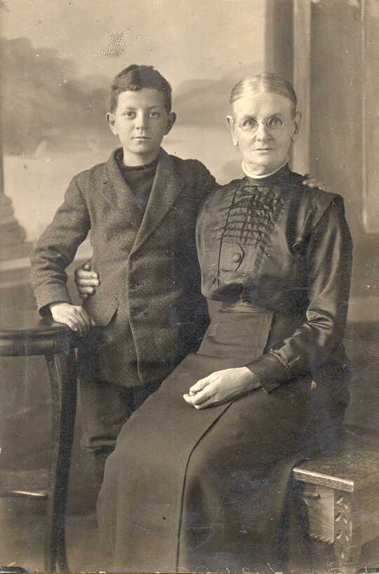 Photograph of Borden and Aunt Euphrona