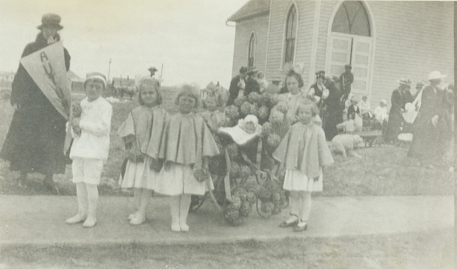 Children in Crosby North Dakota, 1917