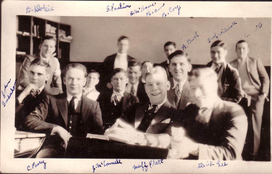 Photo of Queen's University students, 1934.