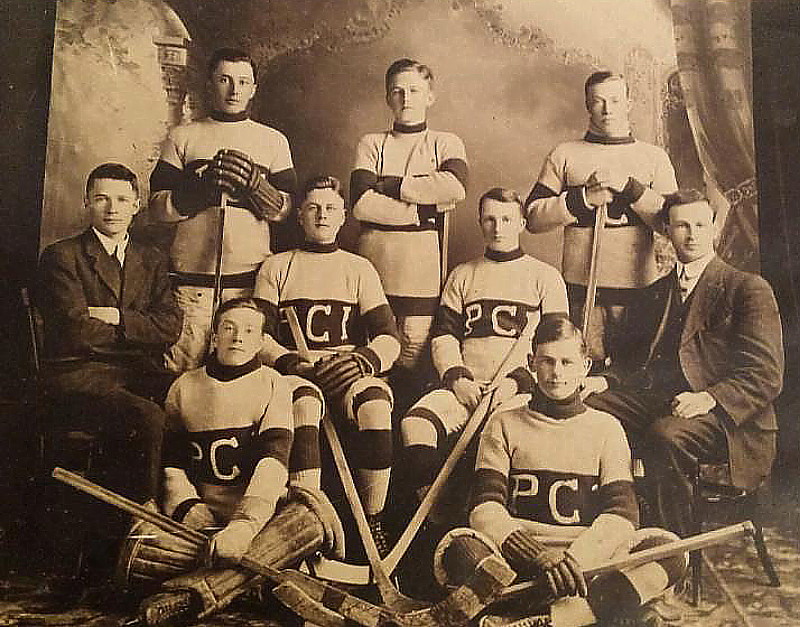 Perth Collegiate Institute Hockey Team, c. 1915