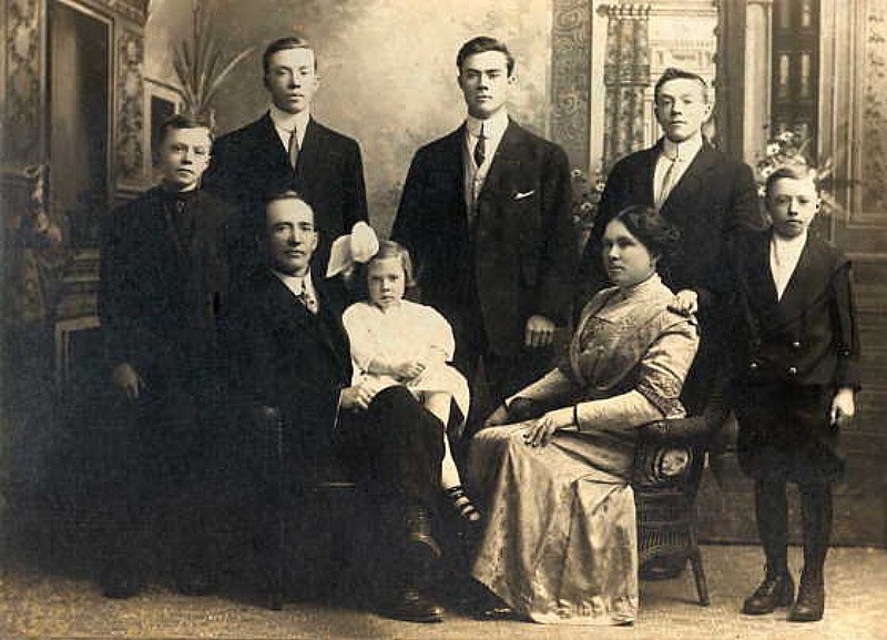 Photograph of the Charles Stone Family, Perth, Ontario
